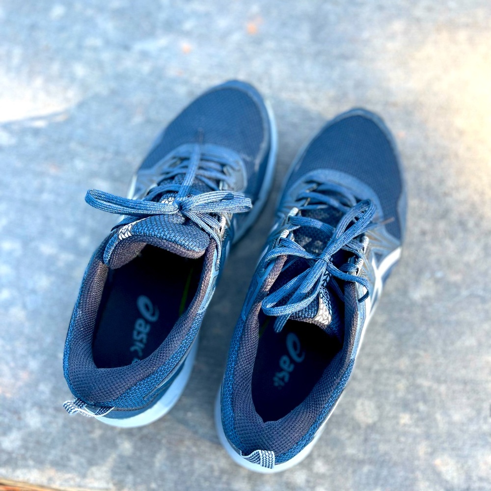 Shoe new